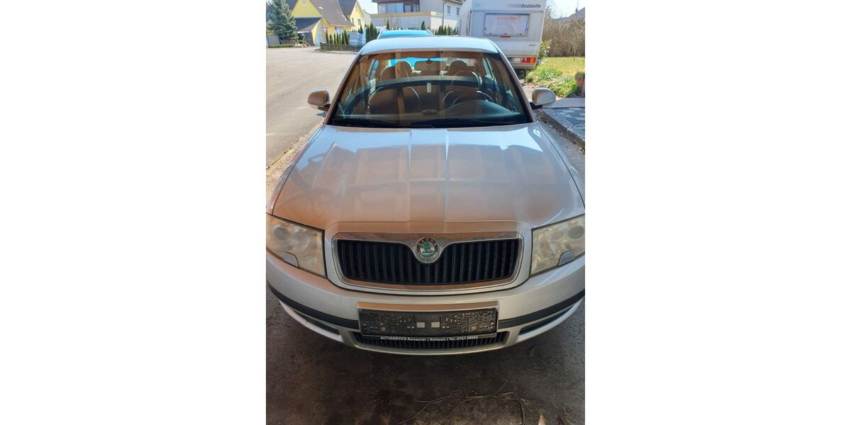 Skoda Superb 188.000 km 1.500 &euro; Villingendorf 78667