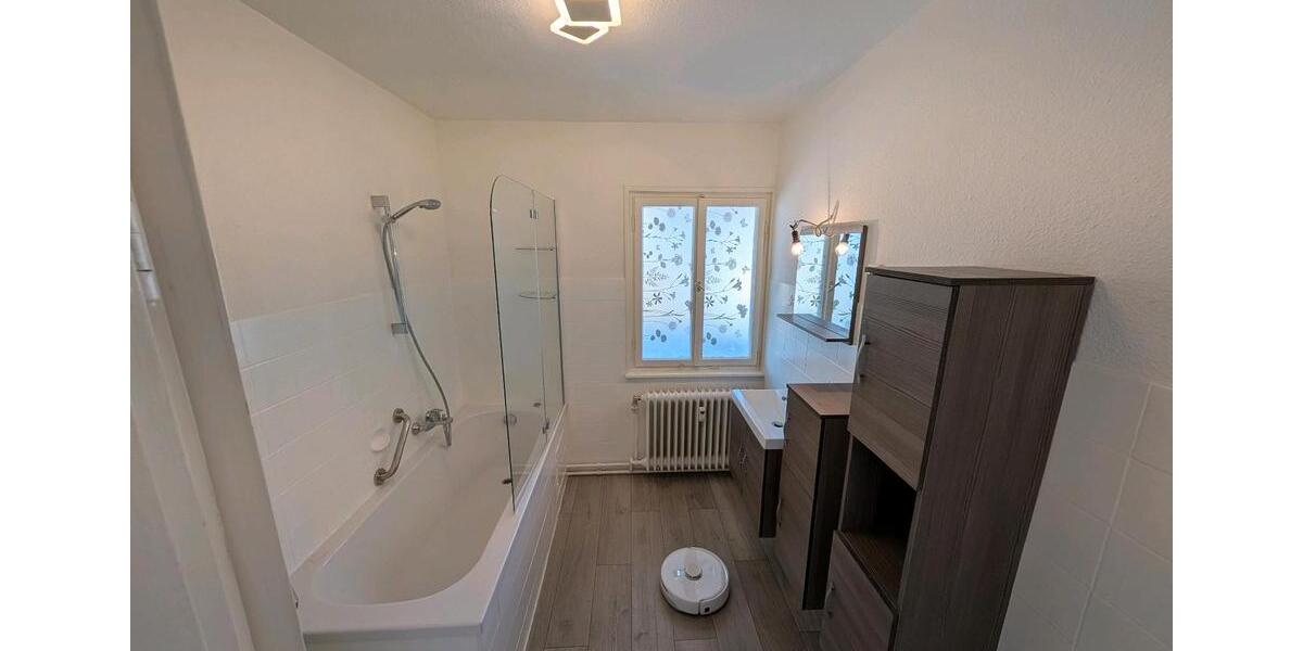 Etagenwohnung Bad Dürrheim - 3 Zimmer, 100 m&sup2;, 1.000&euro; | Angebot:25943001