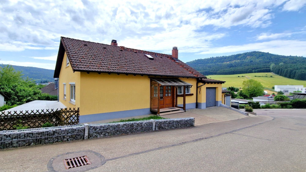 Einfamilienhaus Wehingen - 7 Zimmer, 160 m&sup2;, 519.000&euro; | Angebot:25685926