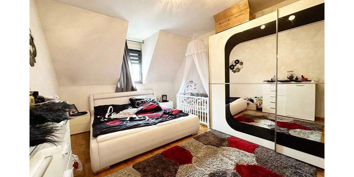 Mehrfamilienhaus, Wohnhaus Tuttlingen - 9 Zimmer, 178 m&sup2;, 239.000&euro; | Angebot:25796350