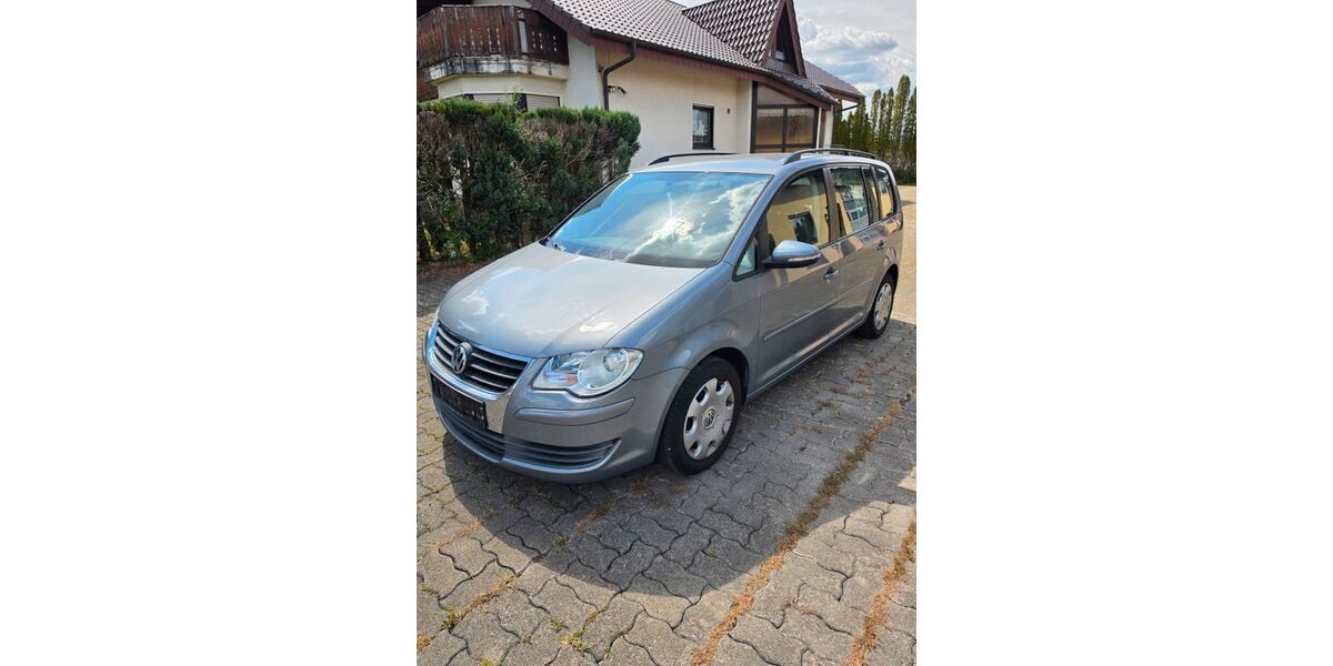VW Touran 154.000 km 2.500 &euro; Schömberg 72355