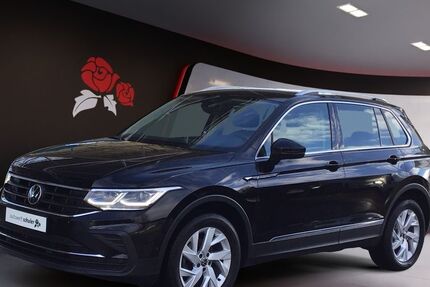 VW Tiguan 75.600 km 25.949 &euro; Villingen-Schwenningen 78052
