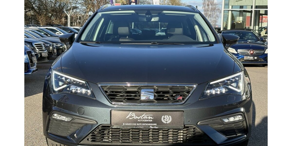 Seat Leon Sports Tourer FR KAMERA/CARPLAY/SHZ/1.HAND 53.232 km 18.900 &euro; Villingen-Schwenningen 78054