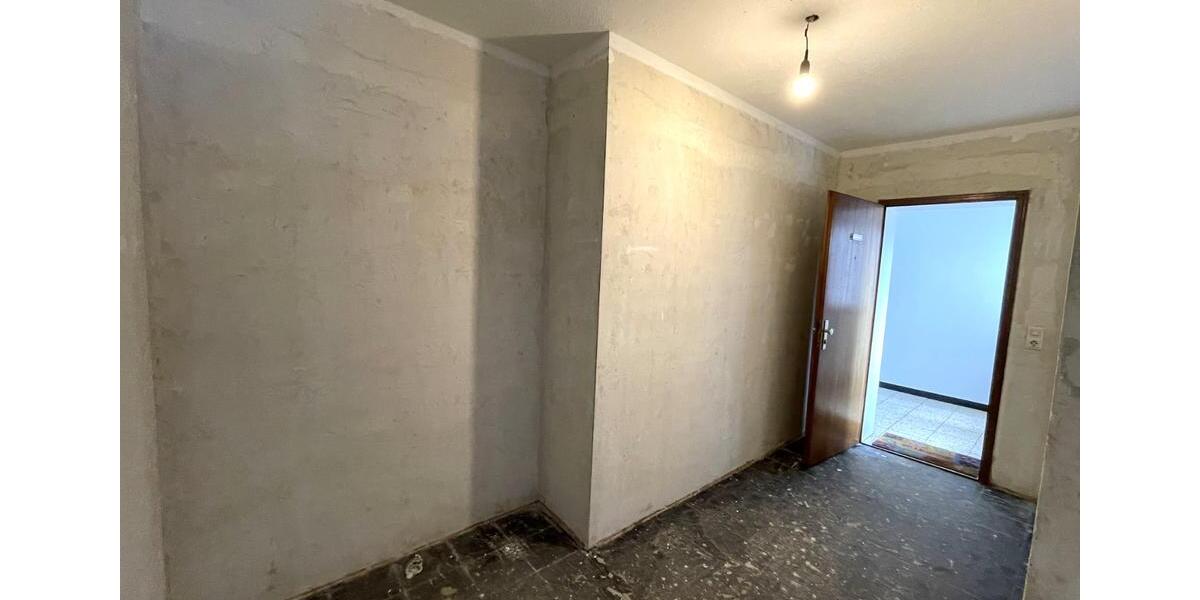 Erdgeschoßwohnung Oberndorf am Neckar - 3 Zimmer, 79 m&sup2;, 160.000&euro; | Angebot:25509861