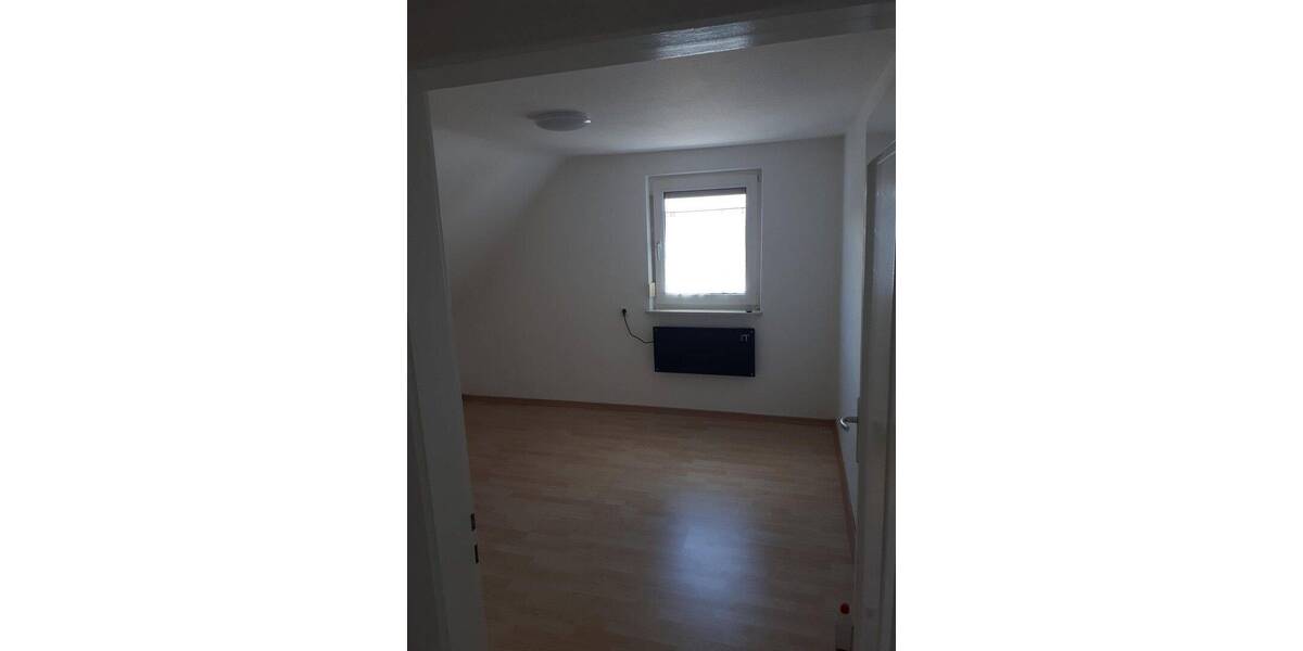 Etagenwohnung Oberndorf - 3 Zimmer, 60 m&sup2;, 380&euro; | Angebot:26787678