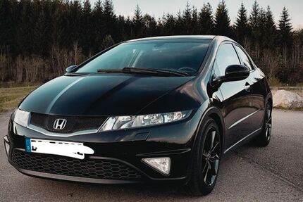 Honda Civic 294.400 km 2.800 &euro; Donaueschingen 78166