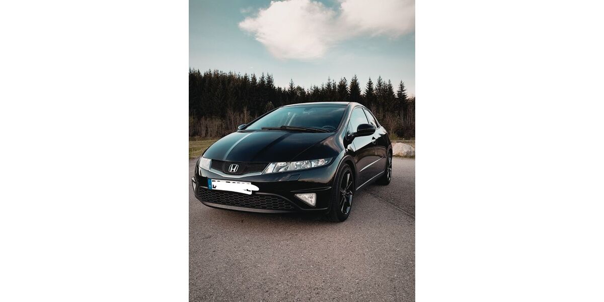 Honda Civic 294.400 km 2.800 &euro; Donaueschingen 78166