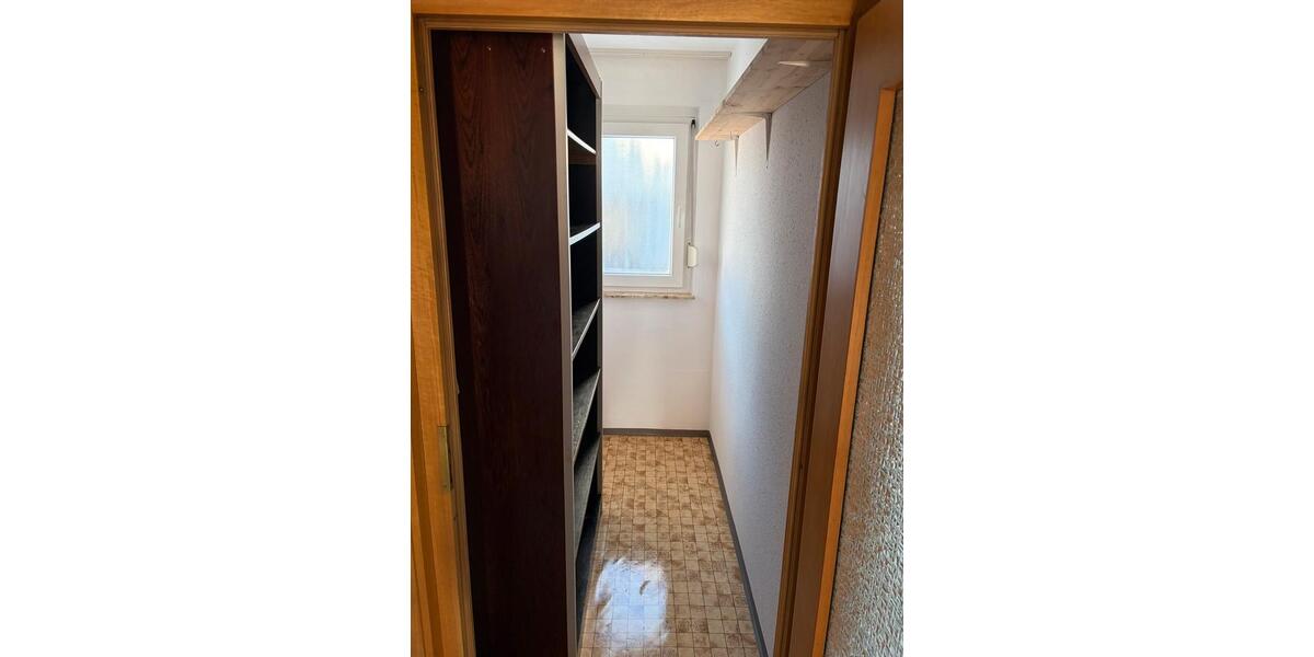 Etagenwohnung Weilen unter den Rinnen - 4.5 Zimmer, 110 m&sup2;, 700&euro; | Angebot:25165003