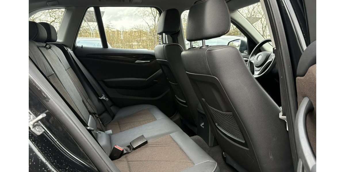 BMW X1 20d xDrive BI-XENON/TEMPOMAT/NAVI/PDC/SHZ/DAB 79.104 km 15.900 &euro; Villingen-Schwenningen 78054