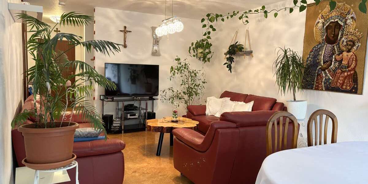 Etagenwohnung Villingen-Schwenningen Schwenningen - 2 Zimmer, 70 m&sup2;, 600&euro; | Angebot:26691516