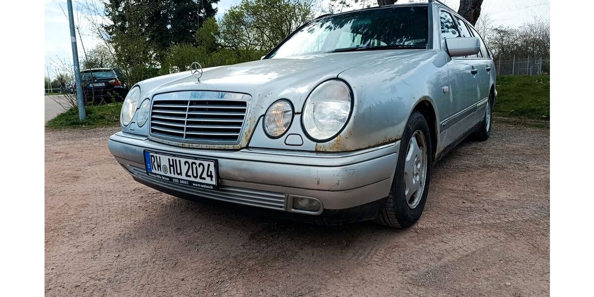 Mercedes-Benz E 230 354.000 km 1.190 &euro; Deißlingen 78652