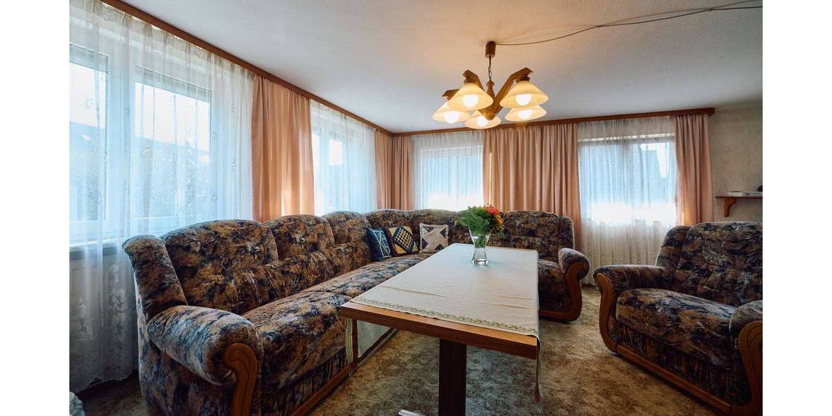 Einfamilienhaus Deißlingen - 5 Zimmer, 135 m&sup2;, 148.500&euro; | Angebot:26015843