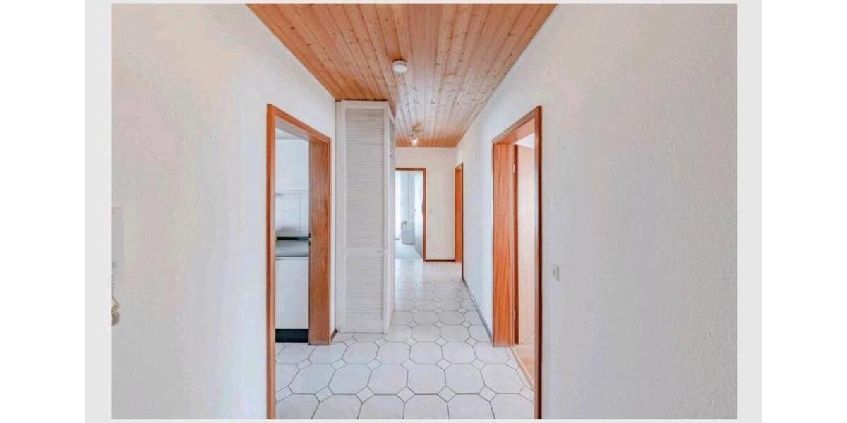 Dachgeschoßwohnung Sankt Georgen im Schwarzwald - 3 Zimmer, 67 m&sup2;, 650&euro; | Angebot:25931259