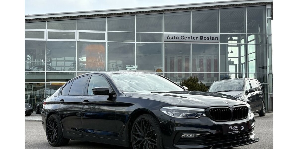 BMW 530e iPERFORMANCE/LUXURY LINE/TV/INNOVATIONS 132.551 km 25.900 &euro; Villingen-Schwenningen 78054