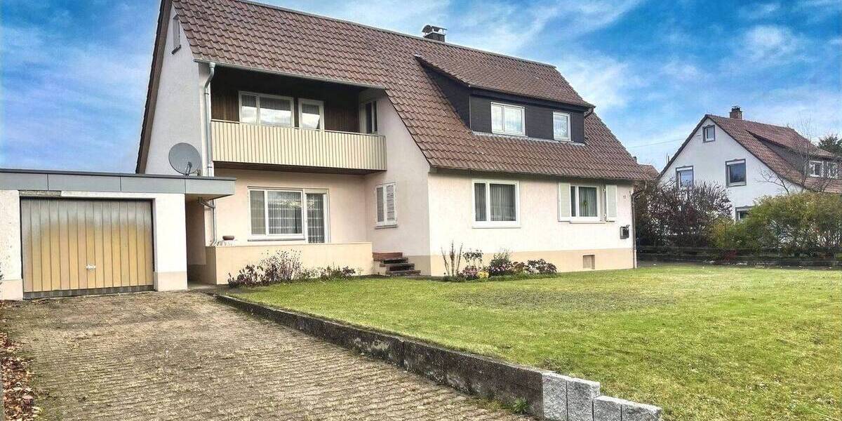 Mehrfamilienhaus, Wohnhaus Tuningen - 6 Zimmer, 132 m&sup2;, 310.000&euro; | Angebot:25676915