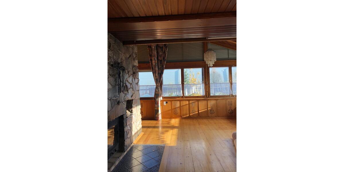 Etagenwohnung Aichhalden - 3 Zimmer, 190 m&sup2;, 1.200&euro; | Angebot:25905240