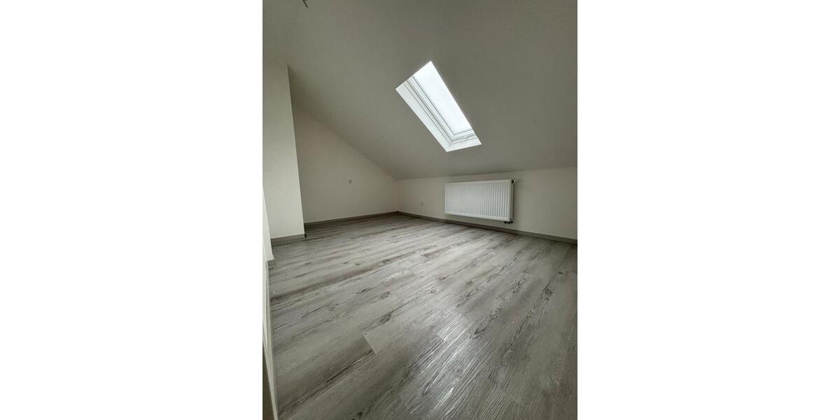 Maisonettenwohnung Tuttlingen - 4 Zimmer, 95 m&sup2;, 1.100&euro; | Angebot:25965651