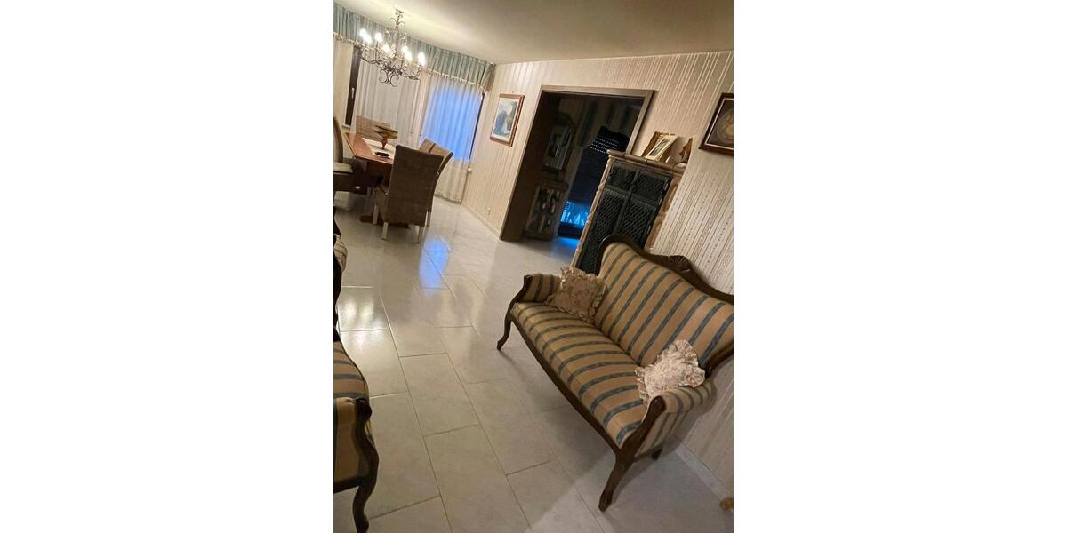 Einfamilienhaus Seitingen-Oberflacht Oberflacht - 8 Zimmer, 264 m&sup2;, 570.000&euro; | Angebot:25748576