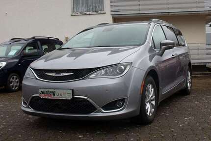 Chrysler Pacifica 93.395 km 23.790 &euro; Mönchweiler 78087