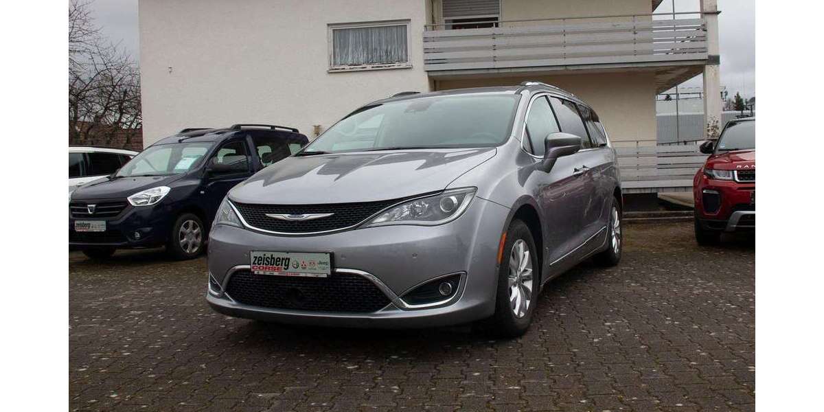 Chrysler Pacifica 93.395 km 23.790 &euro; Mönchweiler 78087