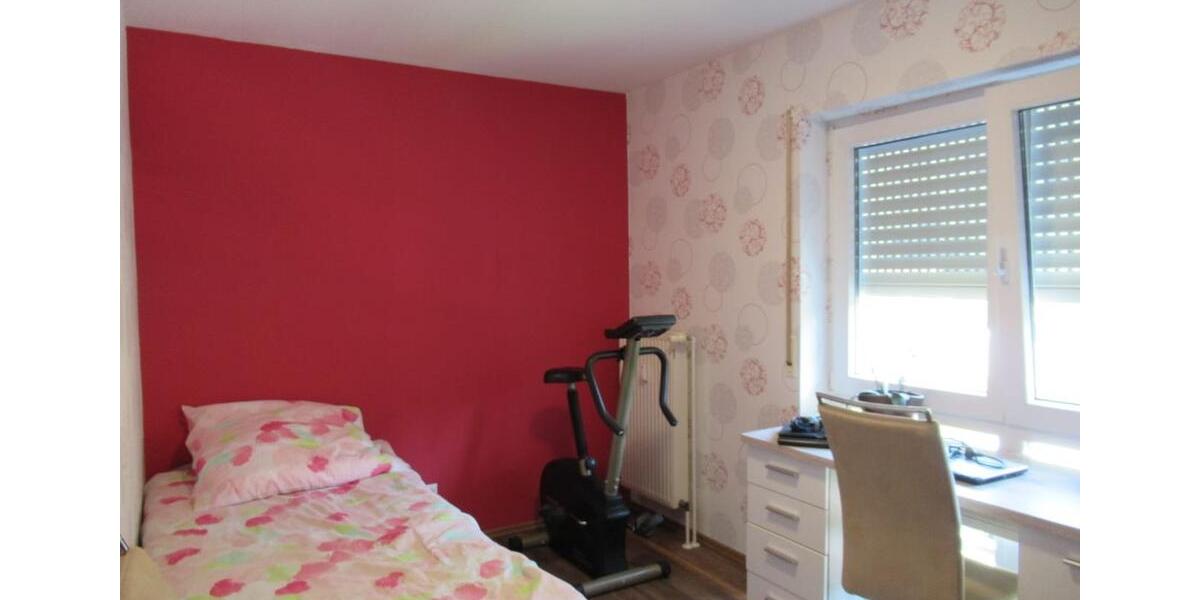 Etagenwohnung Tuttlingen - 4.5 Zimmer, 96 m&sup2;, 990&euro; | Angebot:25934896