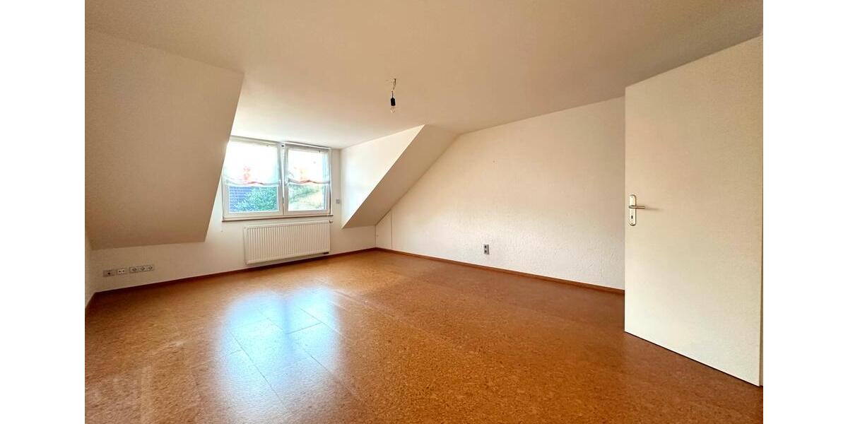 Etagenwohnung Trossingen - 2 Zimmer, 65 m&sup2;, 720&euro; | Angebot:25328112