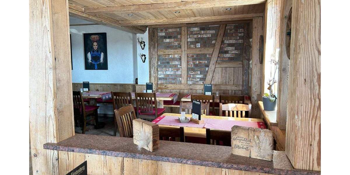 Einfamilienhaus Schenkenzell - 7 Zimmer, 260 m&sup2;, 1.300.000&euro; | Angebot:25682659