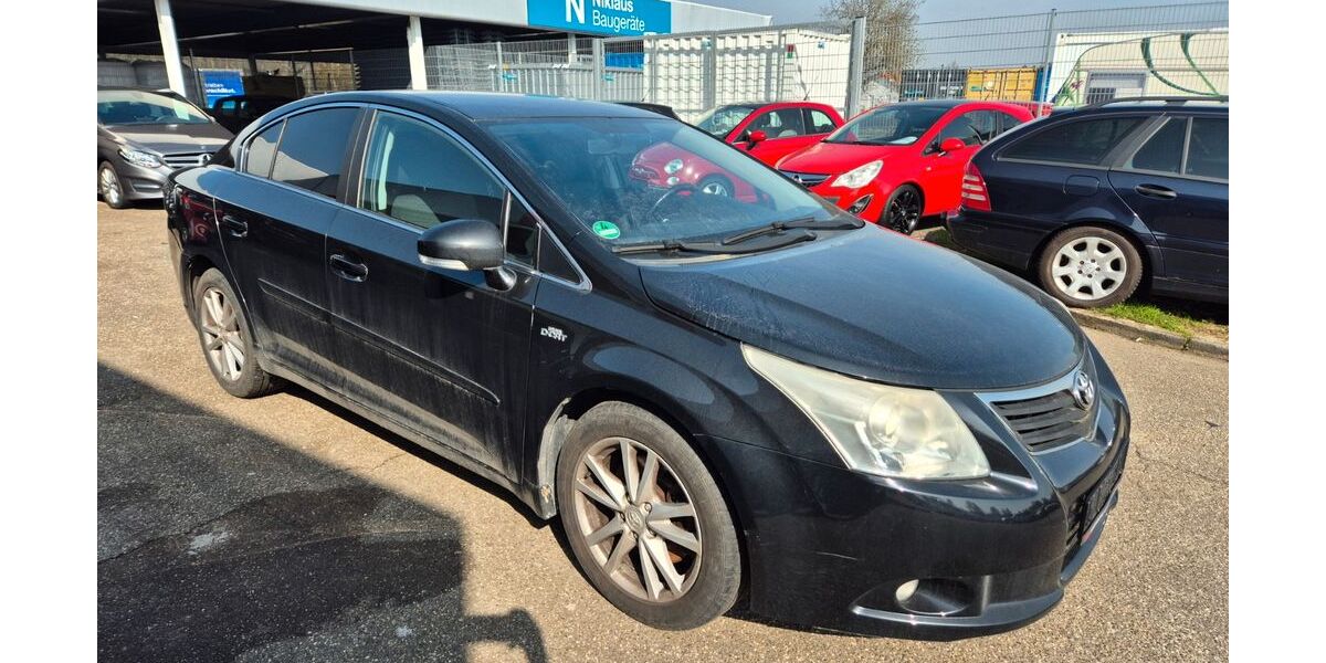 Toyota Avensis 325.000 km 3.999 &euro; Villingen-Schwenningen 78048