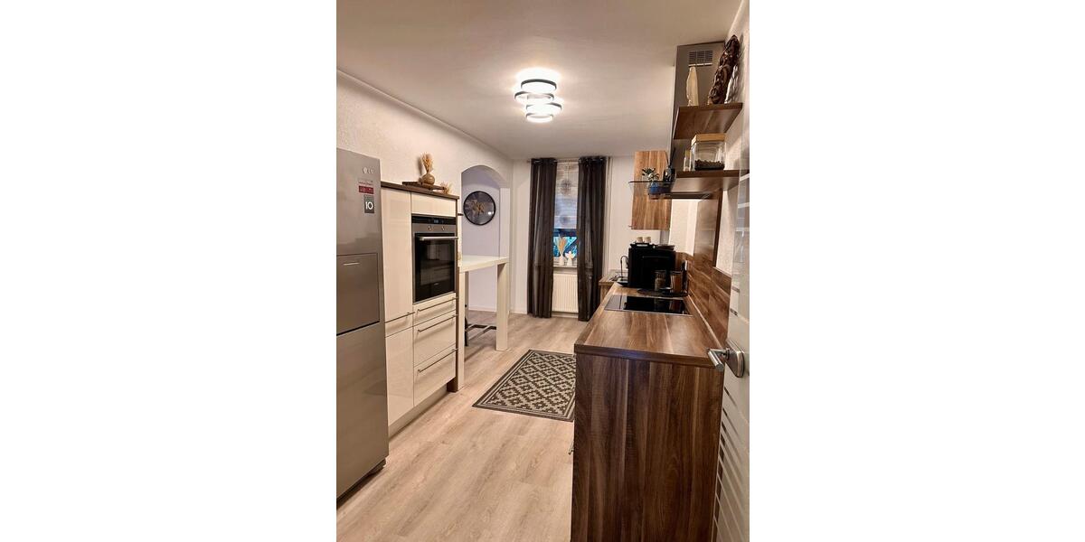 Einfamilienhaus Villingen-Schwenningen Schwenningen - 6 Zimmer, 240 m&sup2;, 395.000&euro; | Angebot:25637086