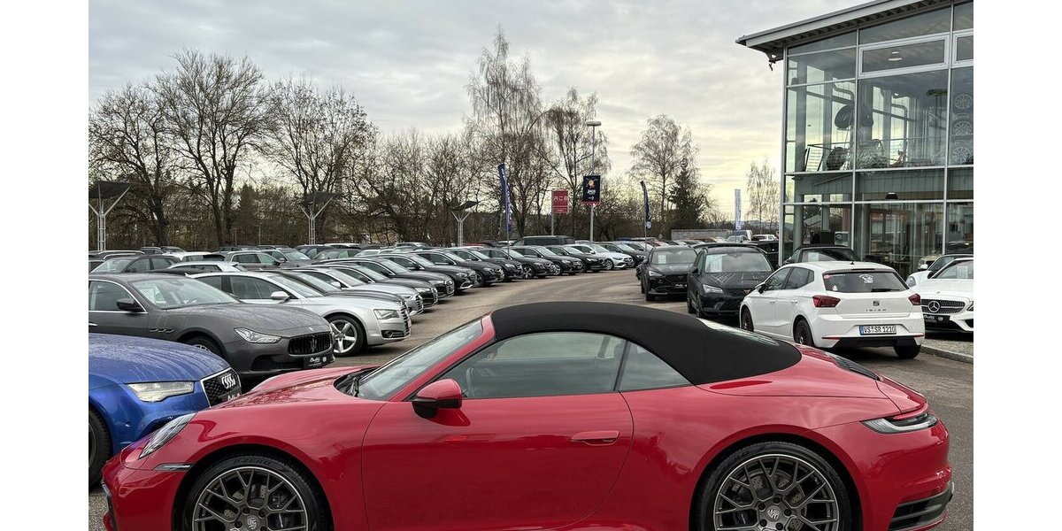 Porsche 992 911 CARRERA4/BOSE/LEDER/CHRONO/KAMERA/MEMORY 21.266 km 117.900 &euro; Villingen-Schwenningen 78054