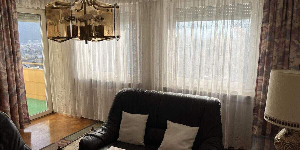 Etagenwohnung Tuttlingen - 3 Zimmer, 74 m&sup2;, 169.000&euro; | Angebot:25676917