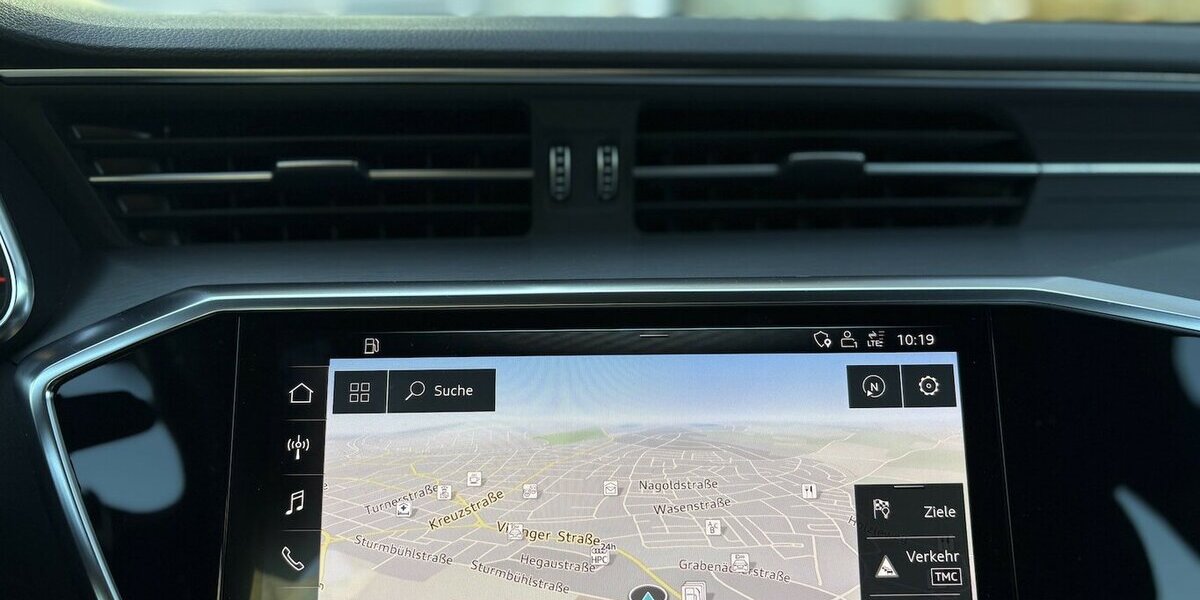 Audi A6 Avant 45 TFSI quattro S-LINE/MEMORY/360°3D 112.242 km 28.900 &euro; Villingen-Schwenningen 78054