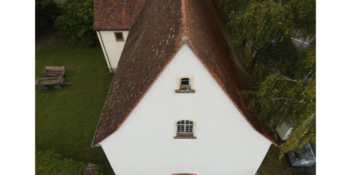 Einfamilienhaus Durchhausen - 6 Zimmer, 400 m&sup2;, 90.000&euro; | Angebot:26876435