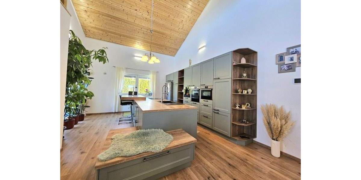 Mehrfamilienhaus, Wohnhaus Oberndorf a.N. Hochmössingen - 9 Zimmer, 283 m&sup2;, 699.000&euro; | Angebot:25778038