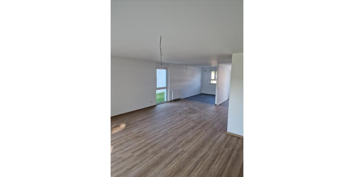 Reihenhaus Oberndorf am Neckar - 4 Zimmer, 132 m&sup2;, 1.500&euro; | Angebot:23555092