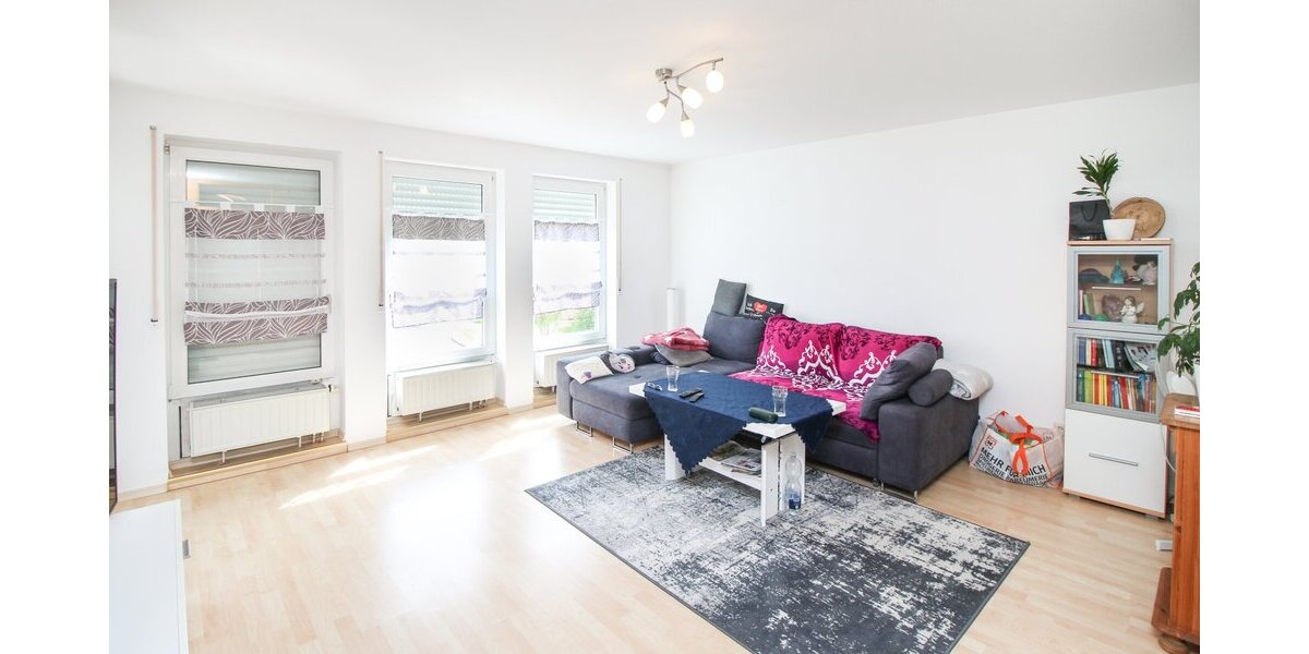 Großzügige 4,5-Zimmer-Wohnung mit Balkon, 2 Bädern & Garage in ruhiger Lage von Sulgen - Etagenwohnung Schramberg Sulgen | Angebot:26443295