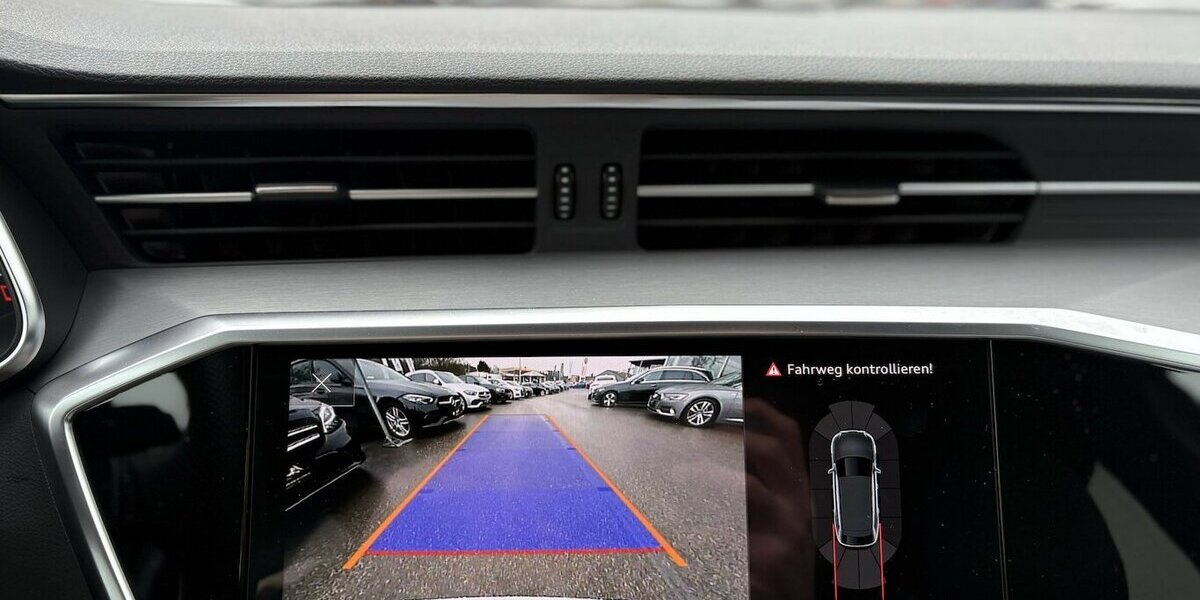 Audi A6 Avant 40 TDI quattro S-LINE/KAMERA/NAVI/ACC 23.203 km 41.900 &euro; Villingen-Schwenningen 78054