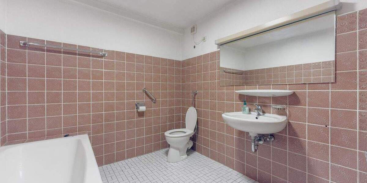 Mehrfamilienhaus, Wohnhaus Niedereschach - 1 Zimmer, 236 m&sup2;, 209.000&euro; | Angebot:25744849