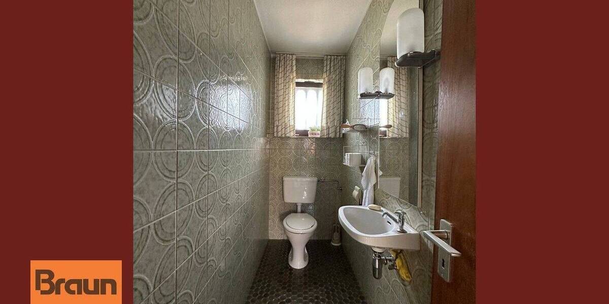 Mehrfamilienhaus, Wohnhaus Sankt Georgen im Schwarzwald Stadtgebiet - 5 Zimmer, 150 m&sup2;, 295.000&euro; | Angebot:26512820