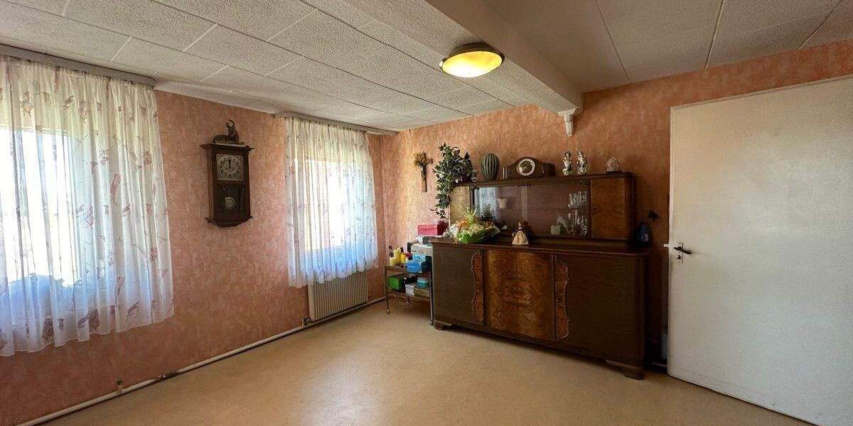 Mehrfamilienhaus, Wohnhaus Böttingen - 1 Zimmer, 230 m&sup2;, 310.000&euro; | Angebot:25683315