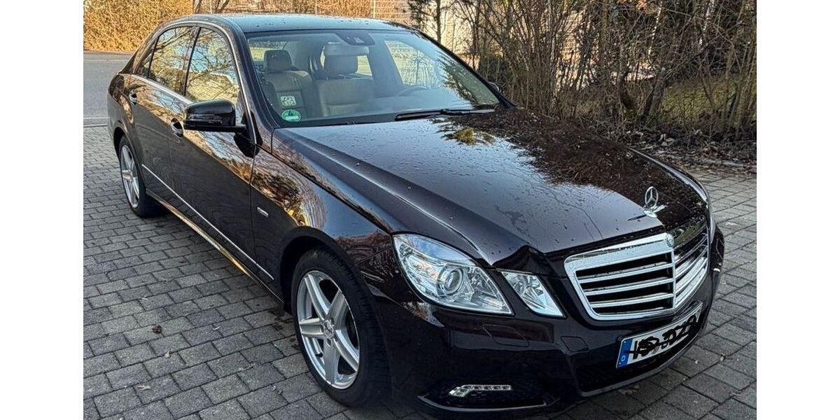 Mercedes-Benz E 250 109.560 km 10.500 &euro; Schwenningen 78056
