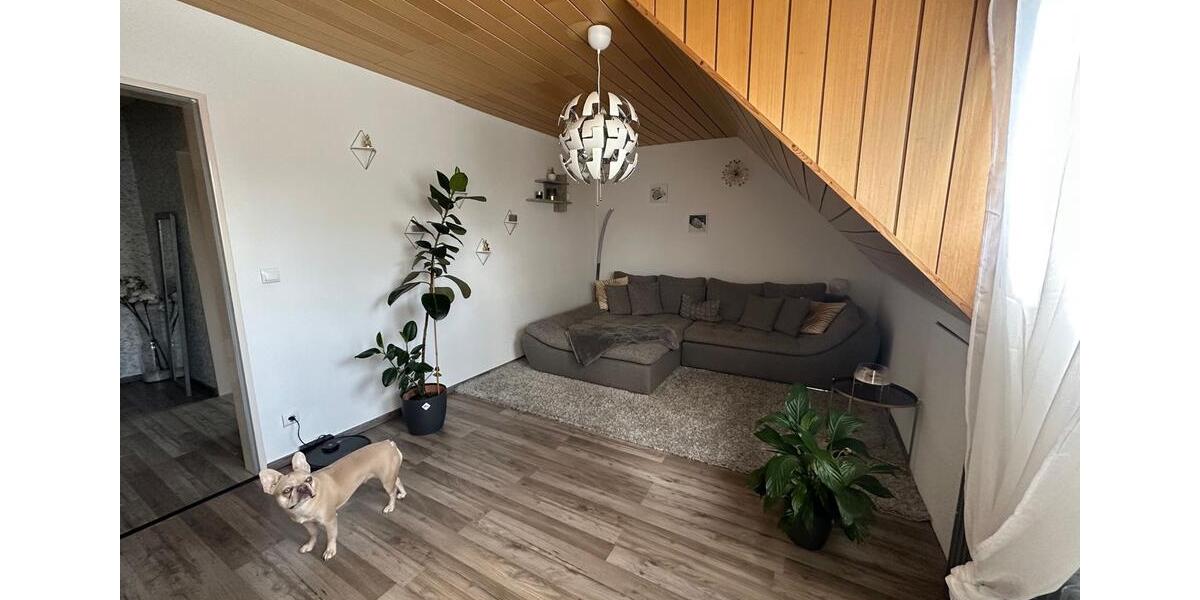 Dachgeschoßwohnung Villingen-Schwenningen Schwenningen - 4 Zimmer, 72 m&sup2;, 185.000&euro; | Angebot:26373546