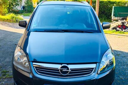 Opel Zafira 128.000 km 8.200 &euro; Bad Dürrheim 78073