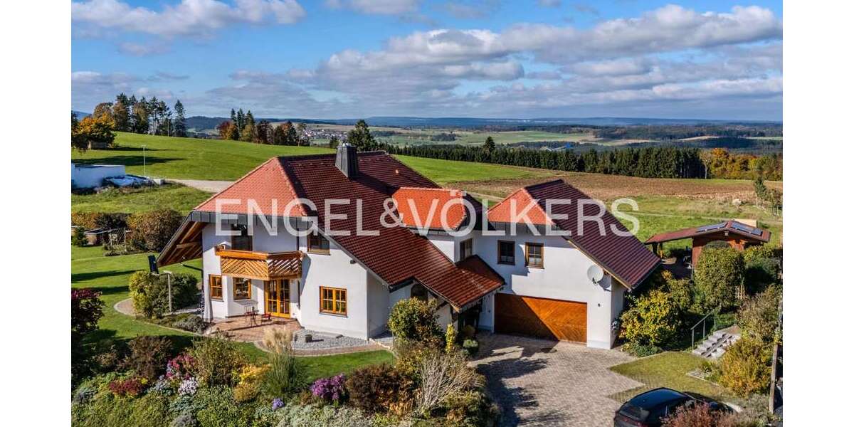 Einfamilienhaus Wutach - 8 Zimmer, 262 m&sup2;, 858.000&euro; | Angebot:23292565