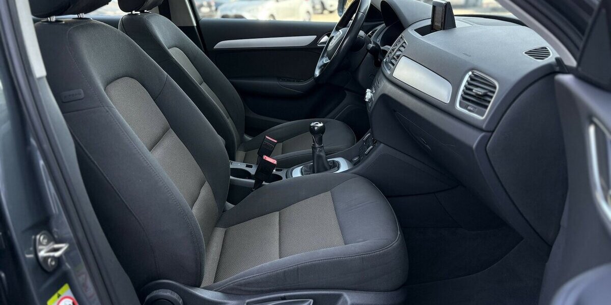 Audi Q3 2.0 TDI Basis NAVIGATION/PDC/AHK/SHZ/1.HAND 112.096 km 16.800 &euro; Villingen-Schwenningen 78054