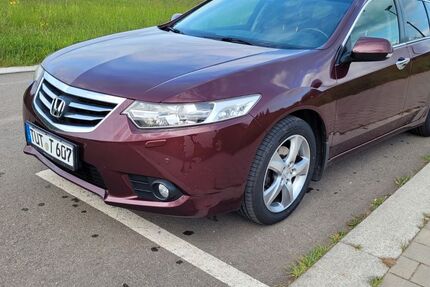 Honda Accord 180.000 km 6.800 &euro; Rietheim-Weilheim 78604