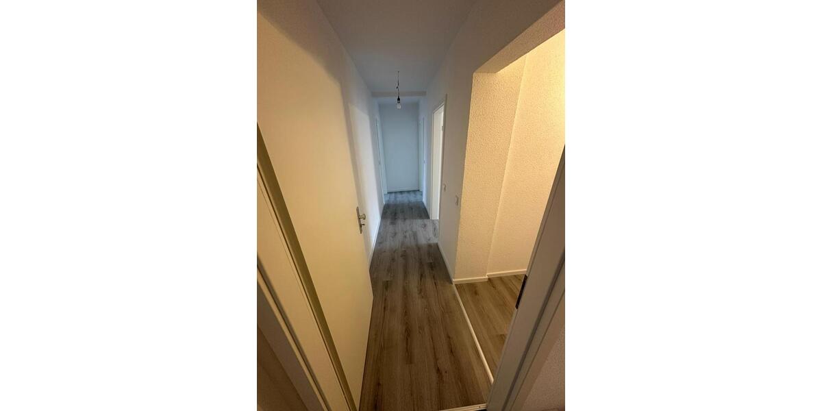 Etagenwohnung Tuttlingen - 5 Zimmer, 100 m&sup2;, 1.200&euro; | Angebot:25150366