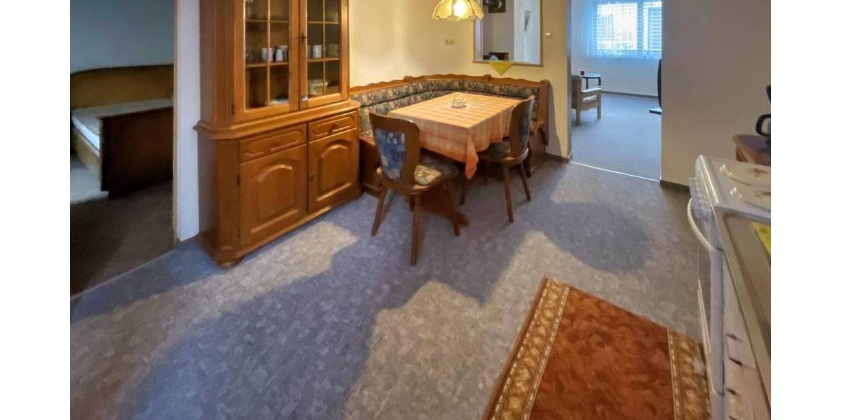 Einfamilienhaus Schömberg - 7 Zimmer, 180 m&sup2;, 178.000&euro; | Angebot:25692860