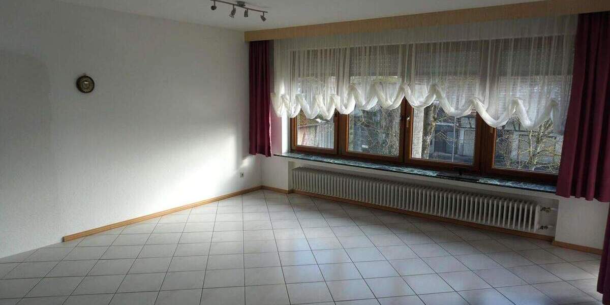 Mehrfamilienhaus, Wohnhaus Bösingen - 1 Zimmer, 302 m&sup2;, 395.000&euro; | Angebot:25707746