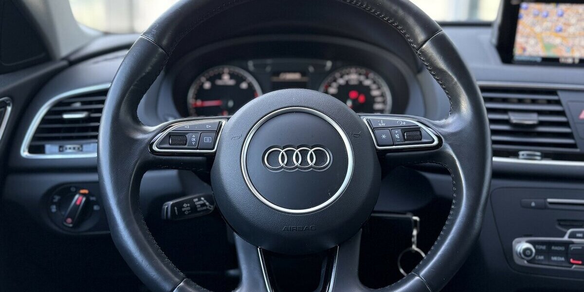 Audi Q3 2.0 TDI design Quattro DSG/LED/SHZ/NAVI/TEMPO 38.700 km 19.900 &euro; Villingen-Schwenningen 78054